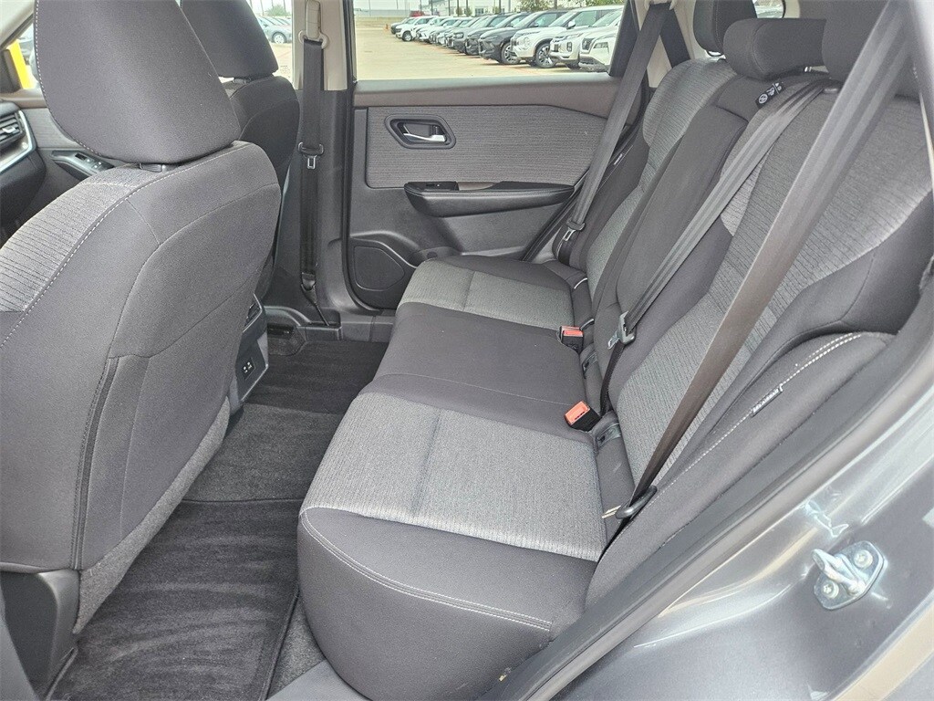 Thumbnail: 2023 Nissan Rogue - 23