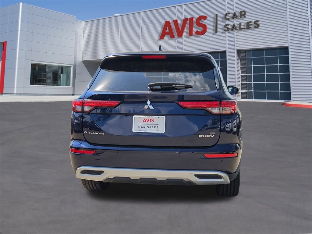 Thumbnail: 2023 Mitsubishi Outlander - 7