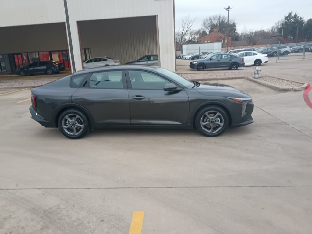 Thumbnail: 2025 Kia K4 - 7