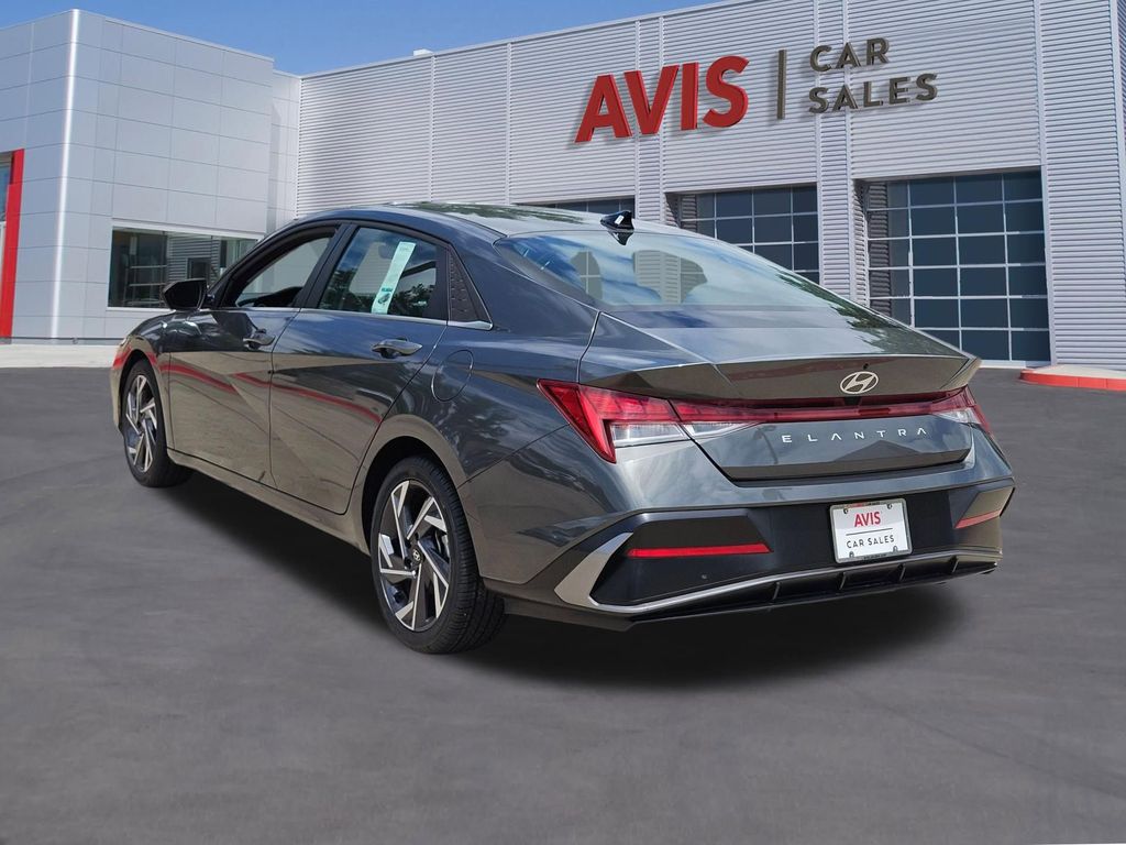 Thumbnail: 2025 Hyundai Elantra - 3