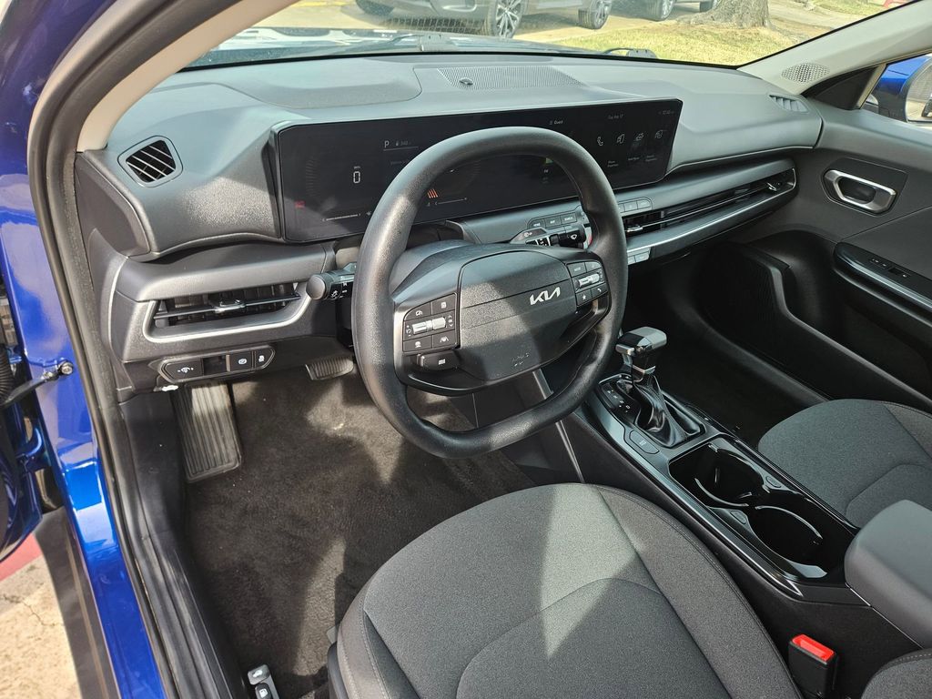 Thumbnail: 2025 Kia K4 - 13