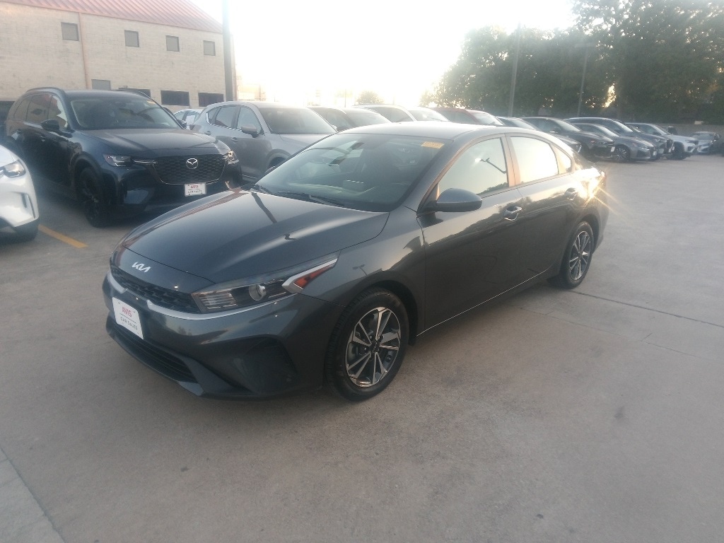 Thumbnail: 2024 Kia Forte - 1