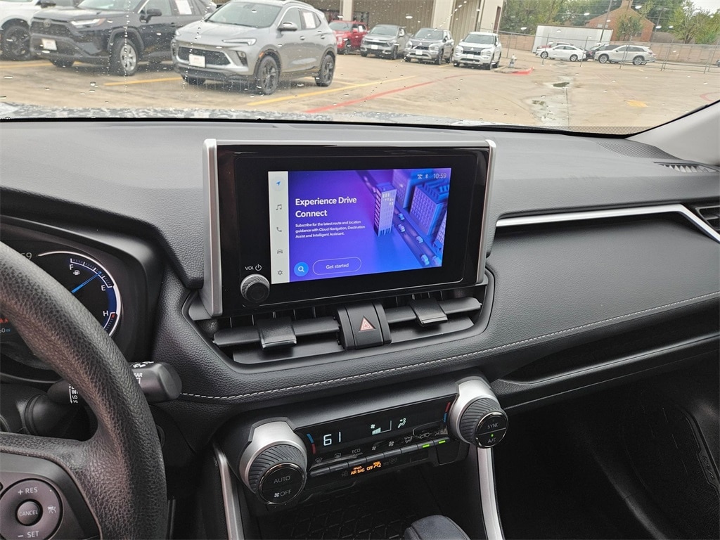 Thumbnail: 2025 Toyota RAV4 - 21