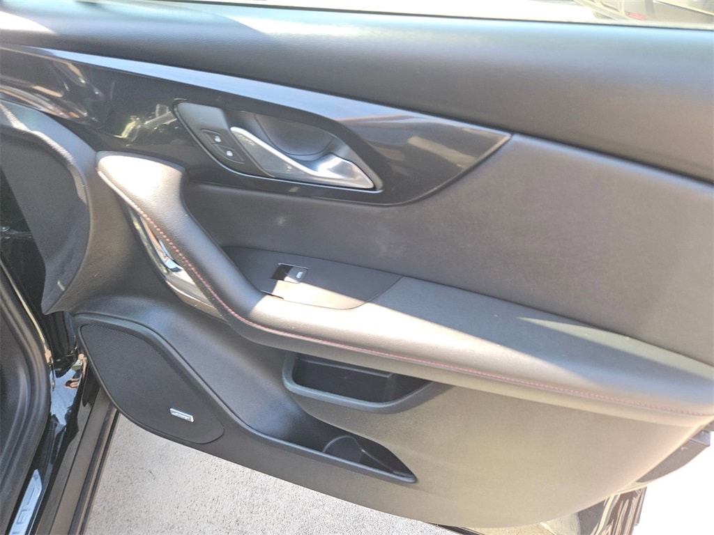 Thumbnail: 2025 Chevrolet Blazer - 32