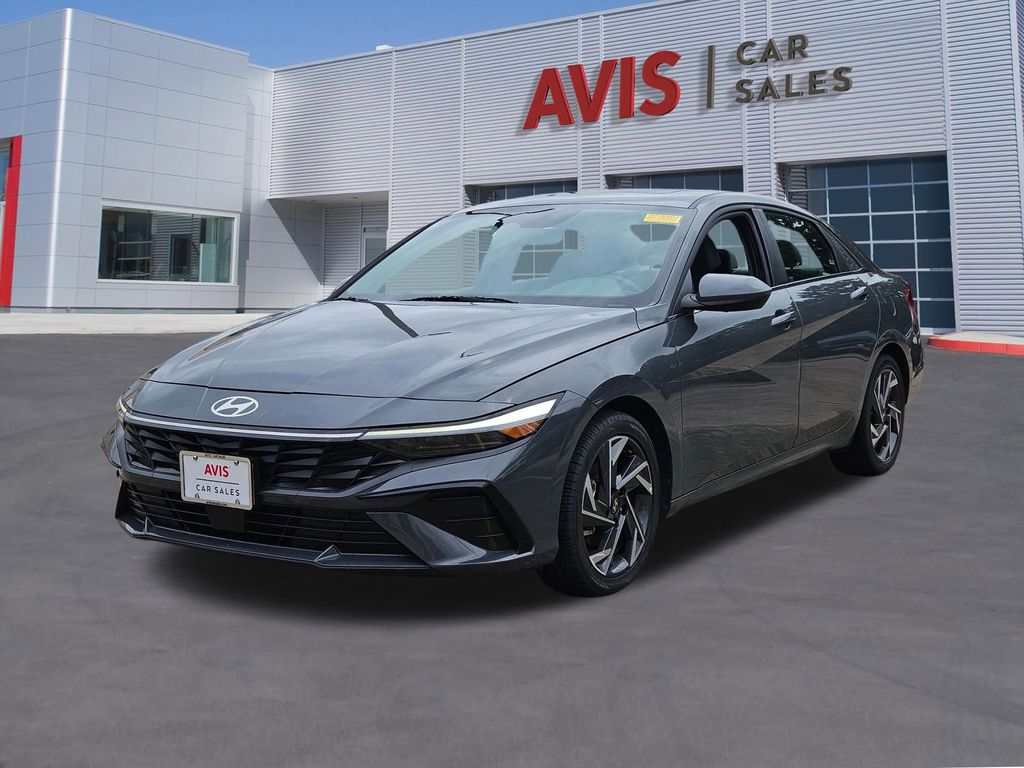 2025 Hyundai Elantra 2.0 SEL Convenience IVT's photo