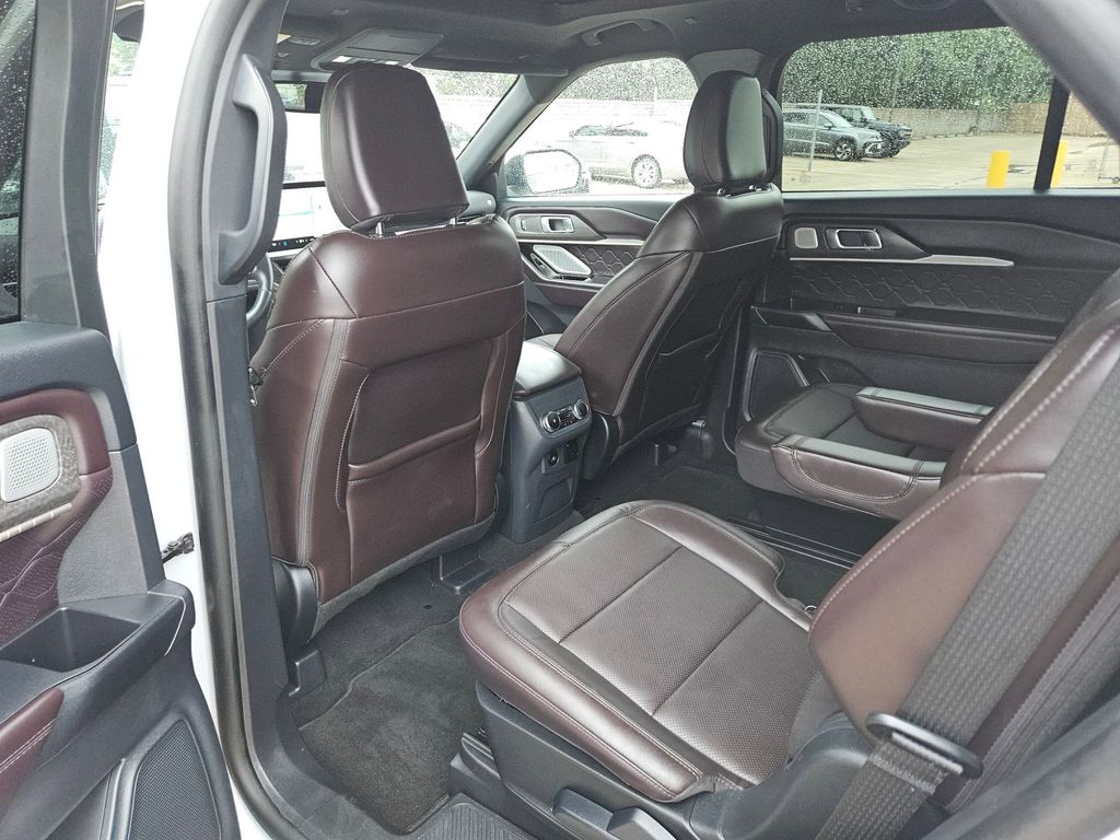 Thumbnail: 2025 Ford Explorer - 29