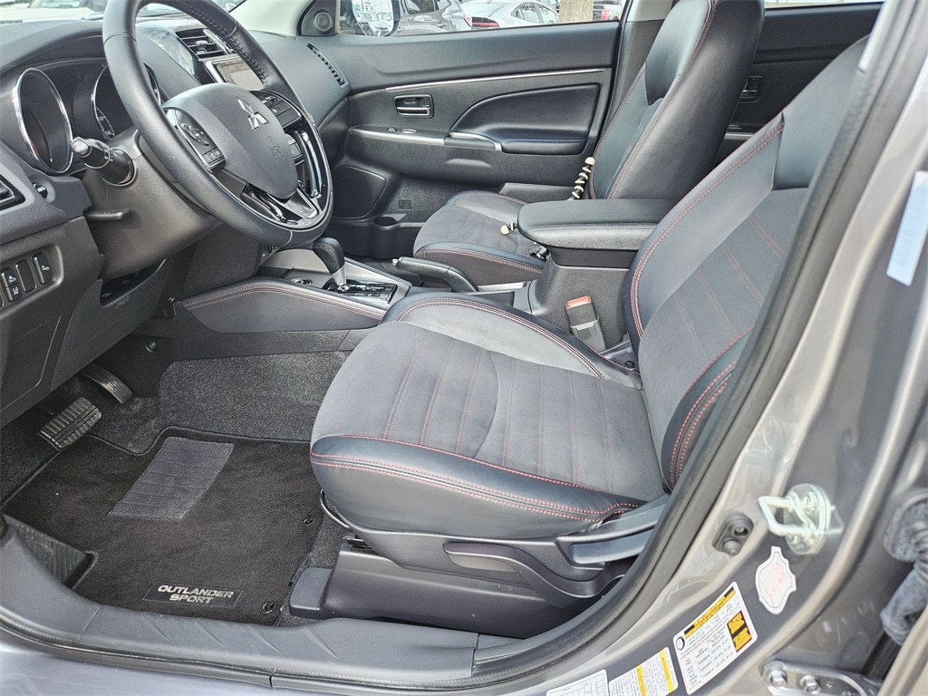 Thumbnail: 2025 Mitsubishi Outlander Sport - 11