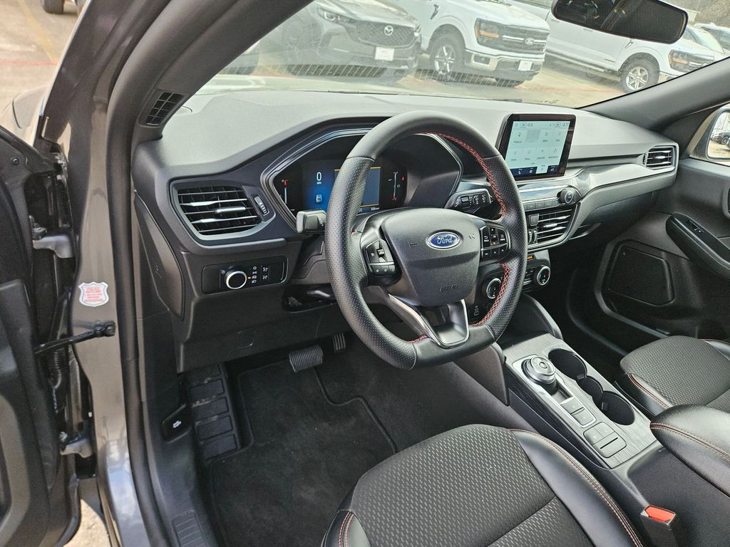 Thumbnail: 2025 Ford Escape - 13