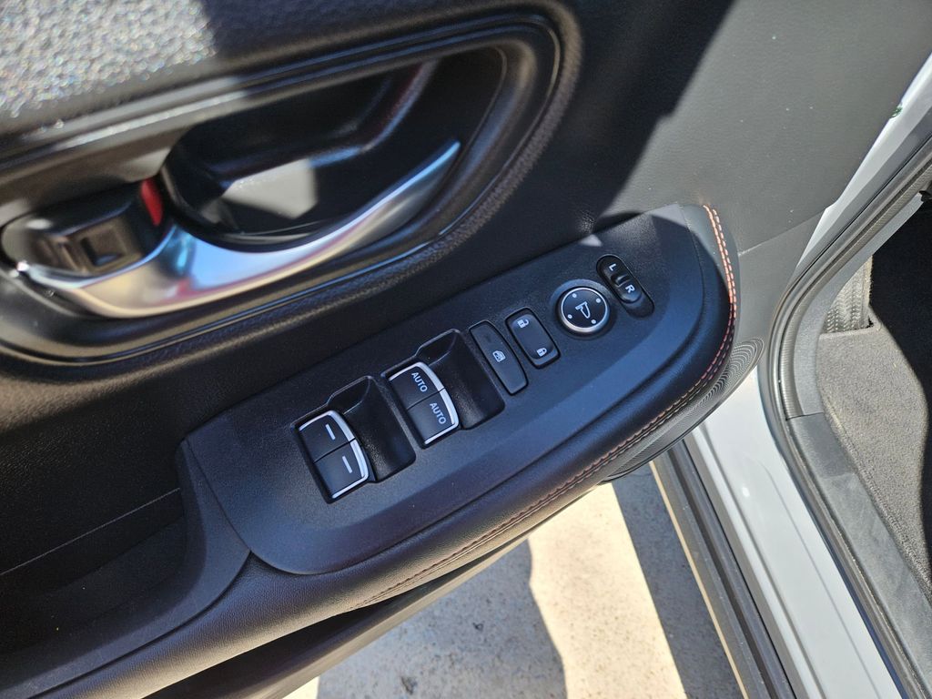 Thumbnail: 2025 Honda HR-V - 15