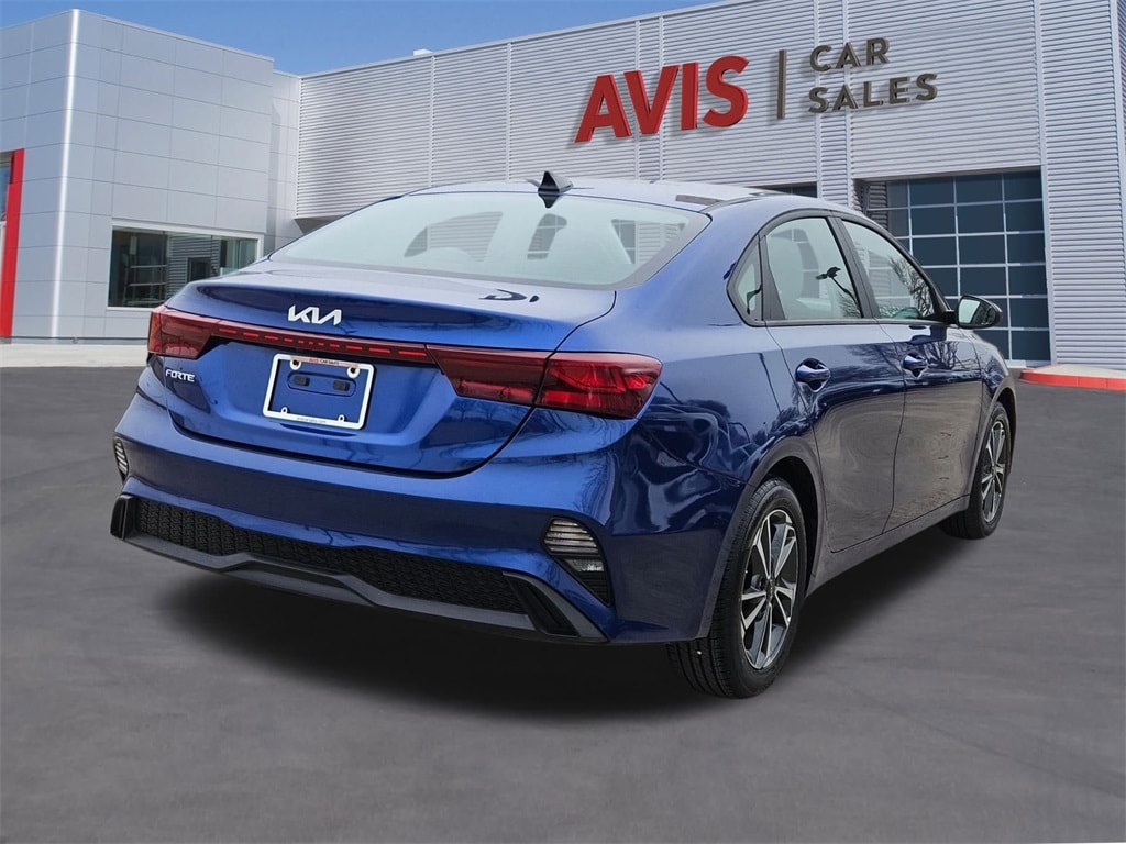 Thumbnail: 2024 Kia Forte - 6