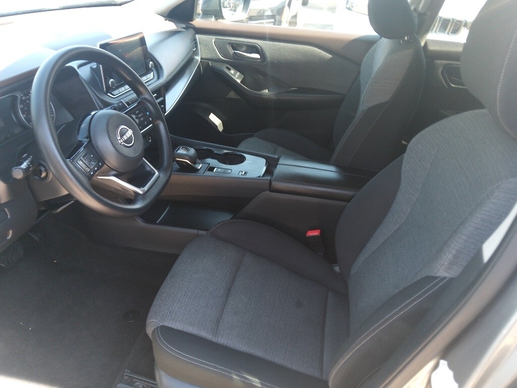 Thumbnail: 2023 Nissan Rogue - 9