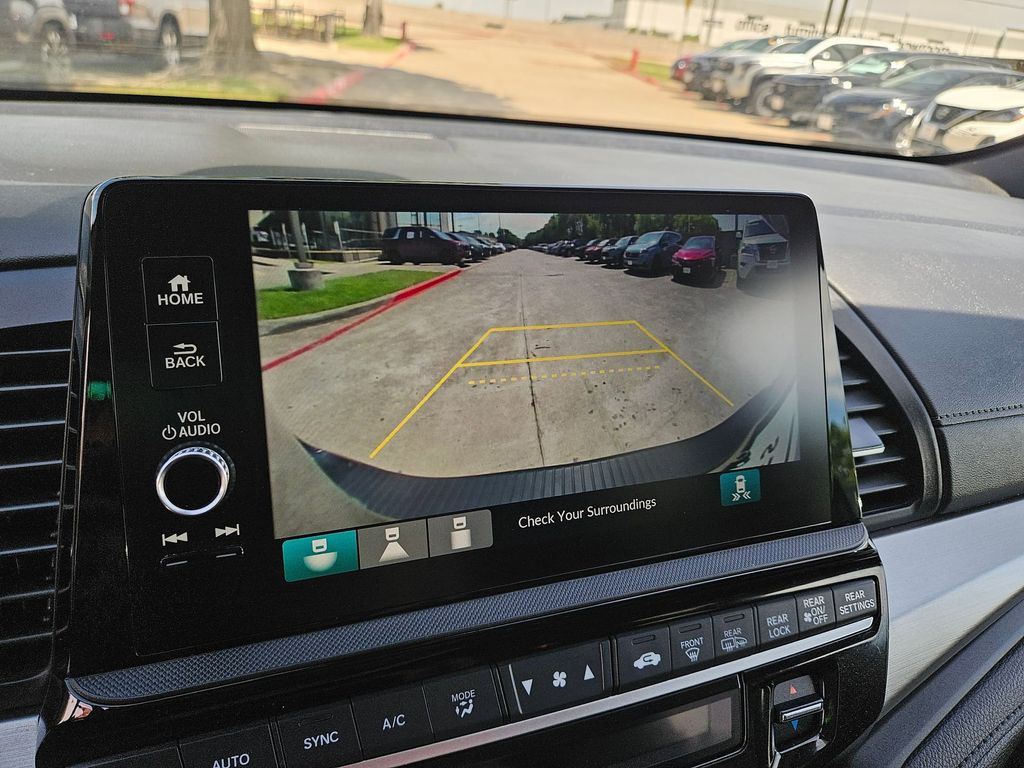 Thumbnail: 2025 Honda Odyssey - 22
