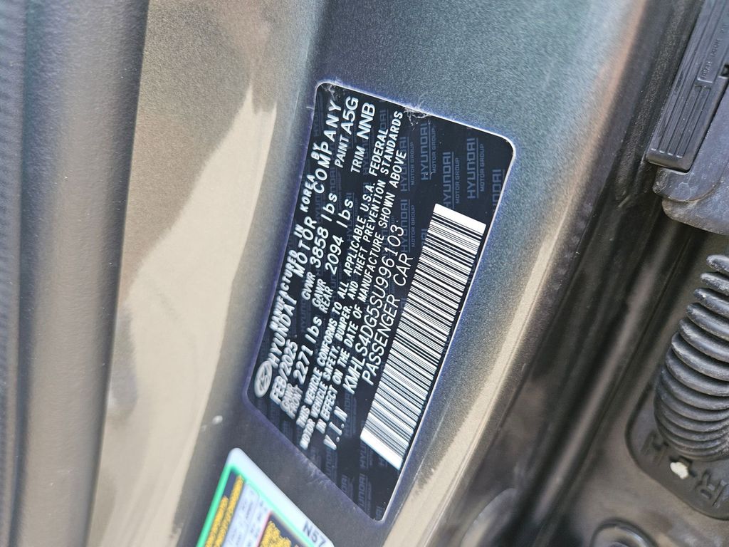 Thumbnail: 2025 Hyundai Elantra - 31
