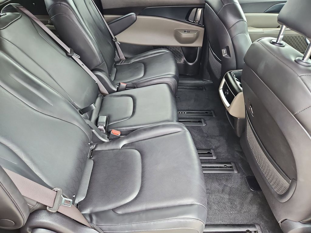 Thumbnail: 2025 Kia Carnival - 29