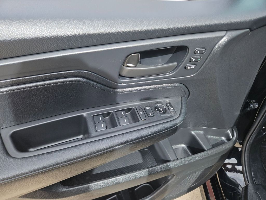 Thumbnail: 2025 Honda Odyssey - 15