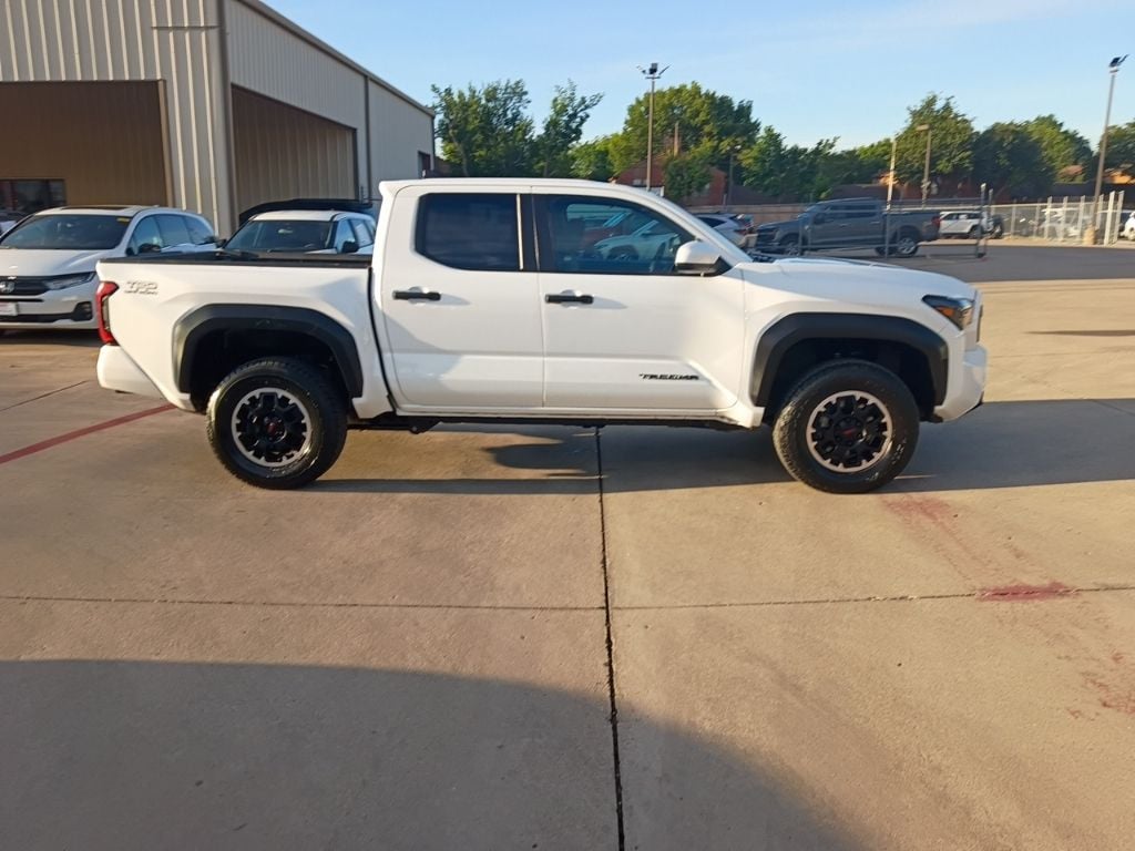 Thumbnail: 2024 Toyota Tacoma - 7