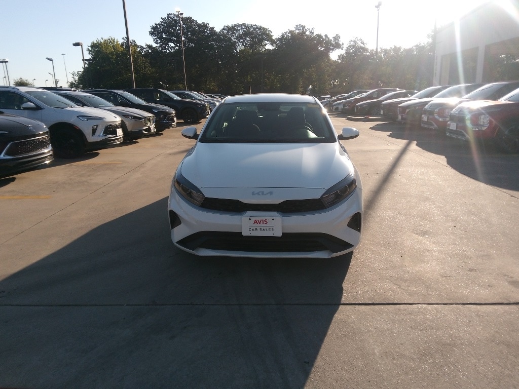 Thumbnail: 2024 Kia Forte - 5