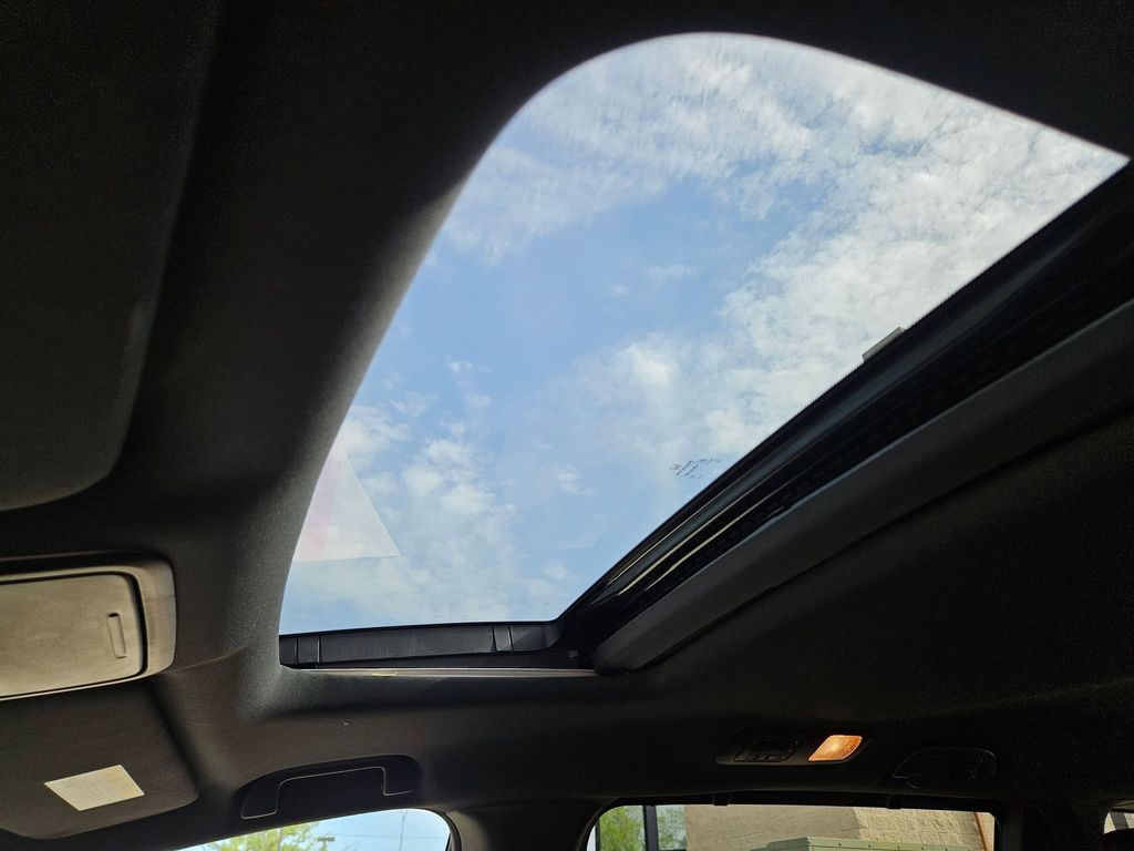 Thumbnail: 2025 Honda Odyssey - 23