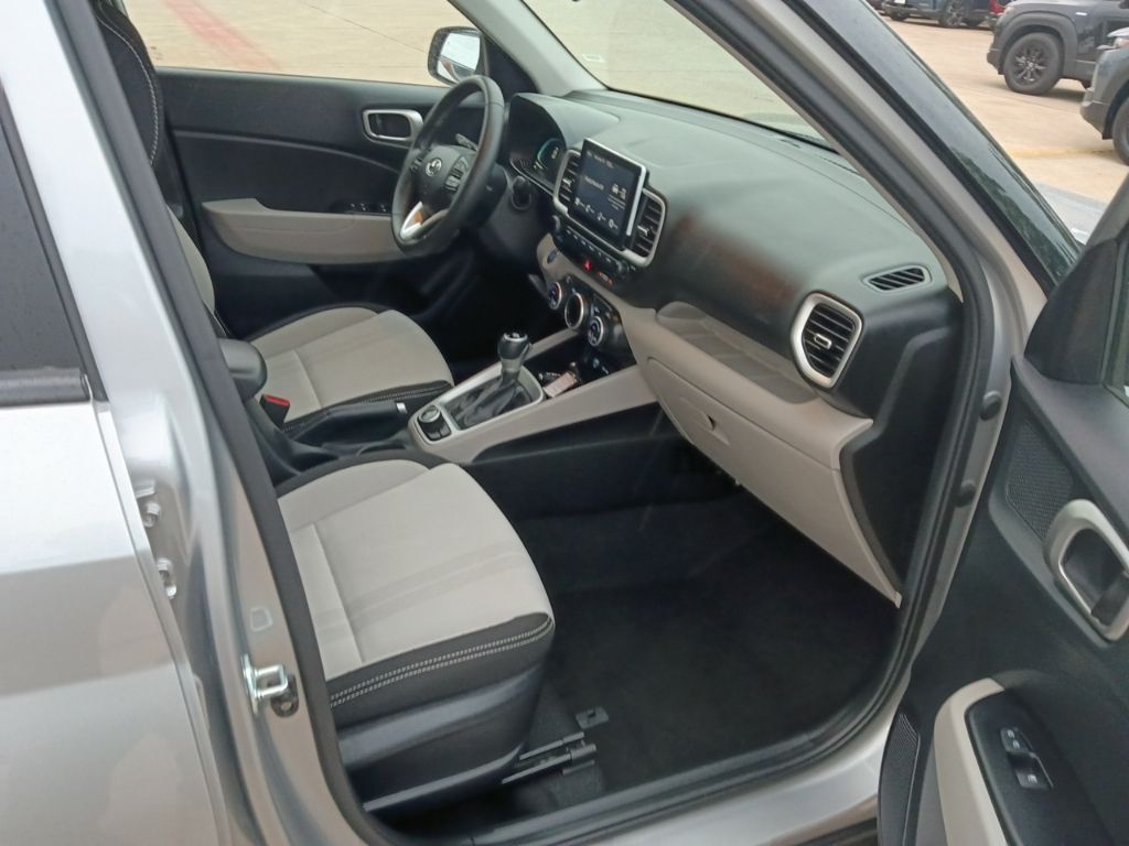 Thumbnail: 2025 Hyundai Venue - 9