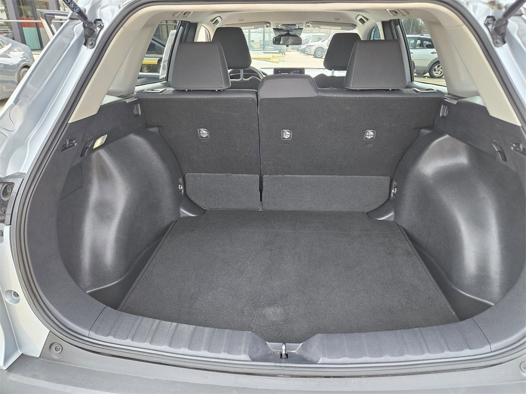 Thumbnail: 2025 Toyota Corolla Cross - 23