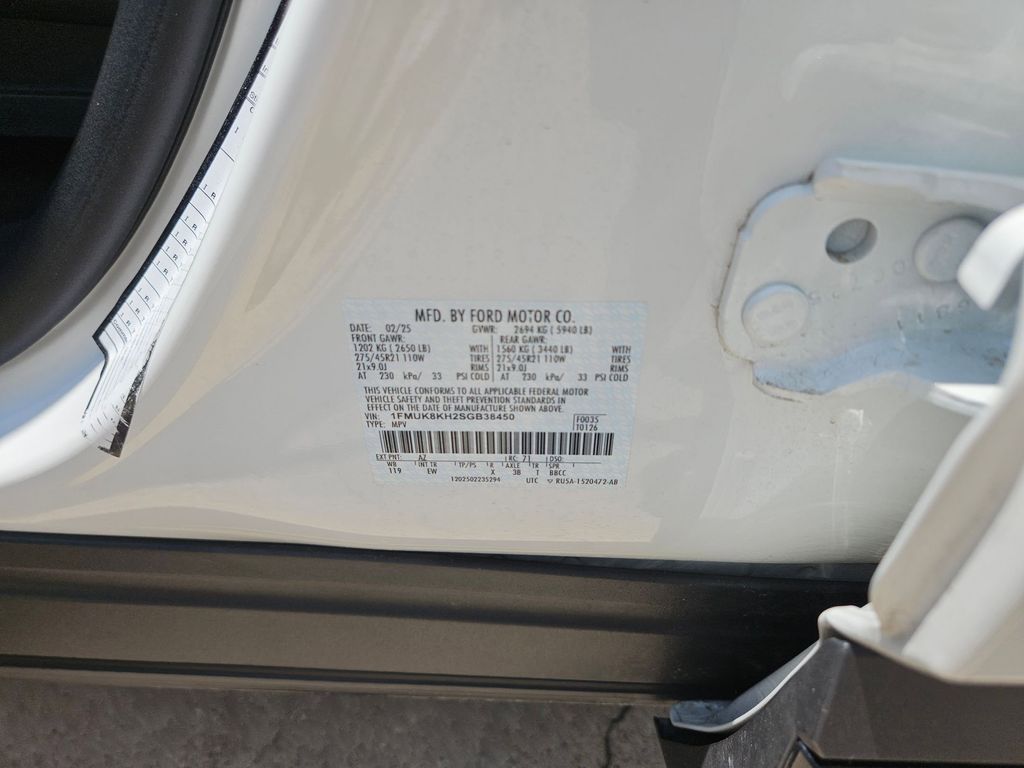 Thumbnail: 2025 Ford Explorer - 29