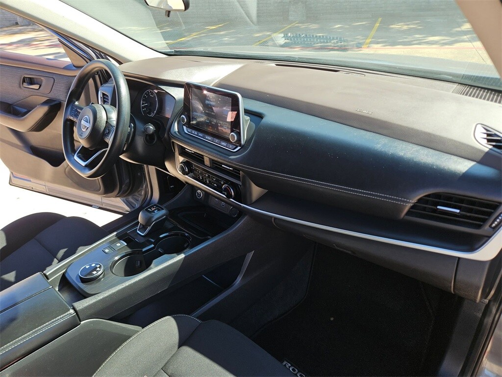 Thumbnail: 2023 Nissan Rogue - 32