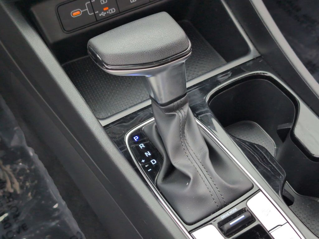 2025 Hyundai Santa Cruz SEL - Photo 19