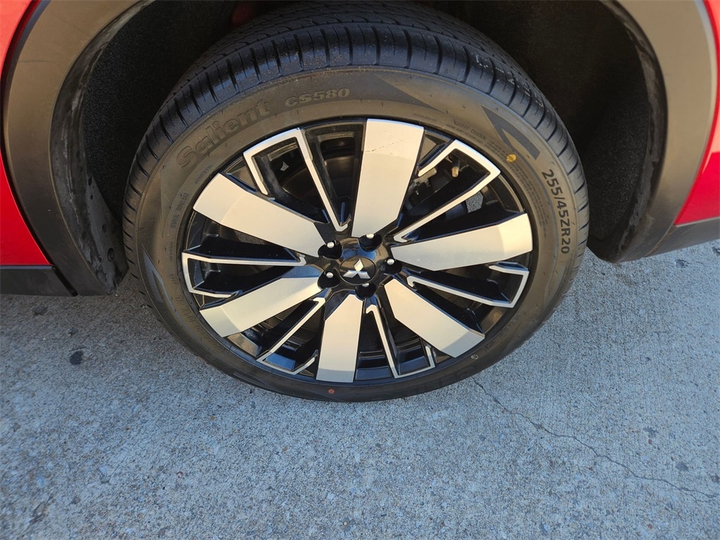 Thumbnail: 2025 Mitsubishi Outlander - 29