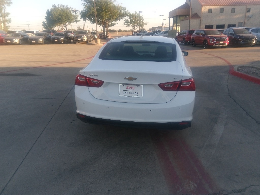 Thumbnail: 2024 Chevrolet Malibu - 10