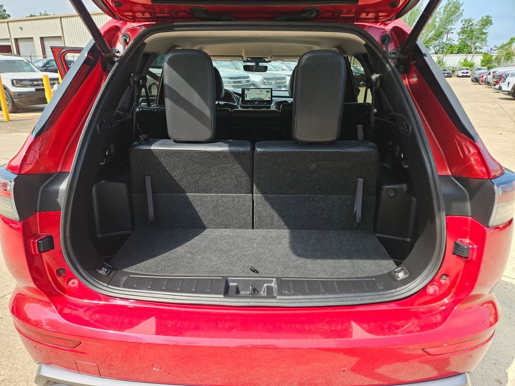 Thumbnail: 2025 Mitsubishi Outlander - 23