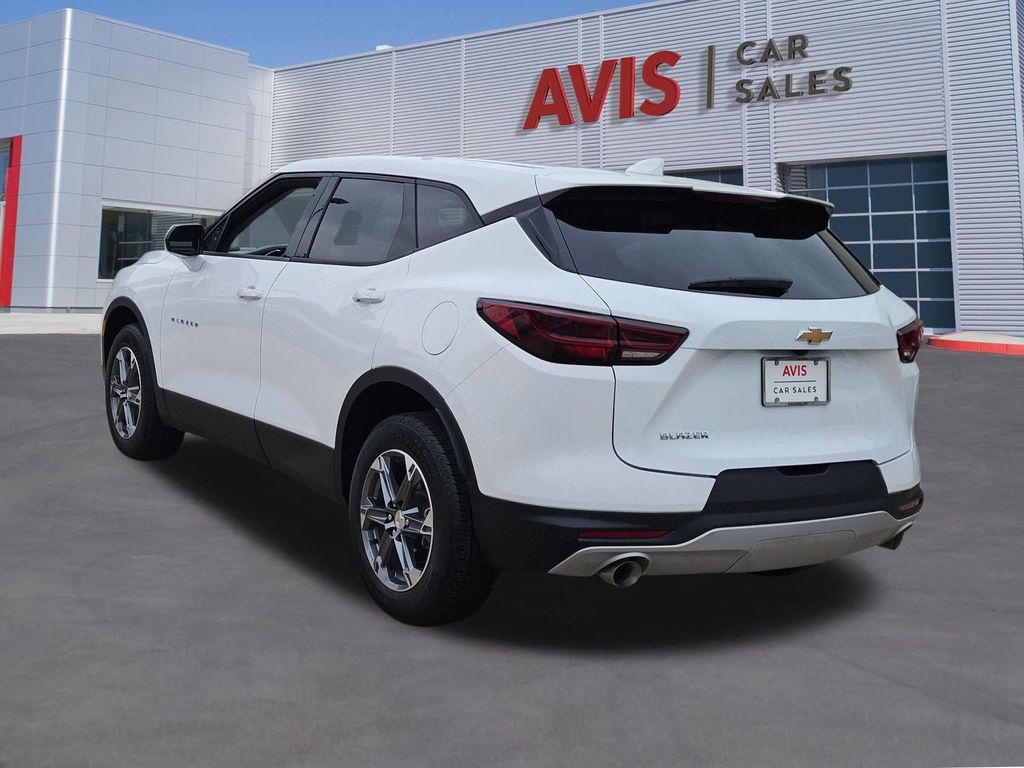 Thumbnail: 2025 Chevrolet Blazer - 3