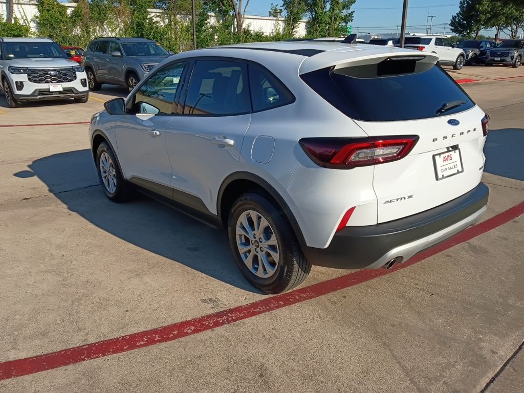 Thumbnail: 2025 Ford Escape - 8