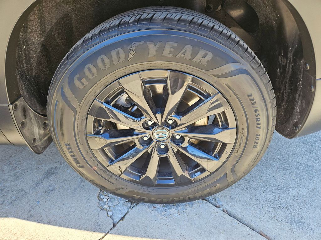 Thumbnail: 2025 Mazda CX-50 - 25