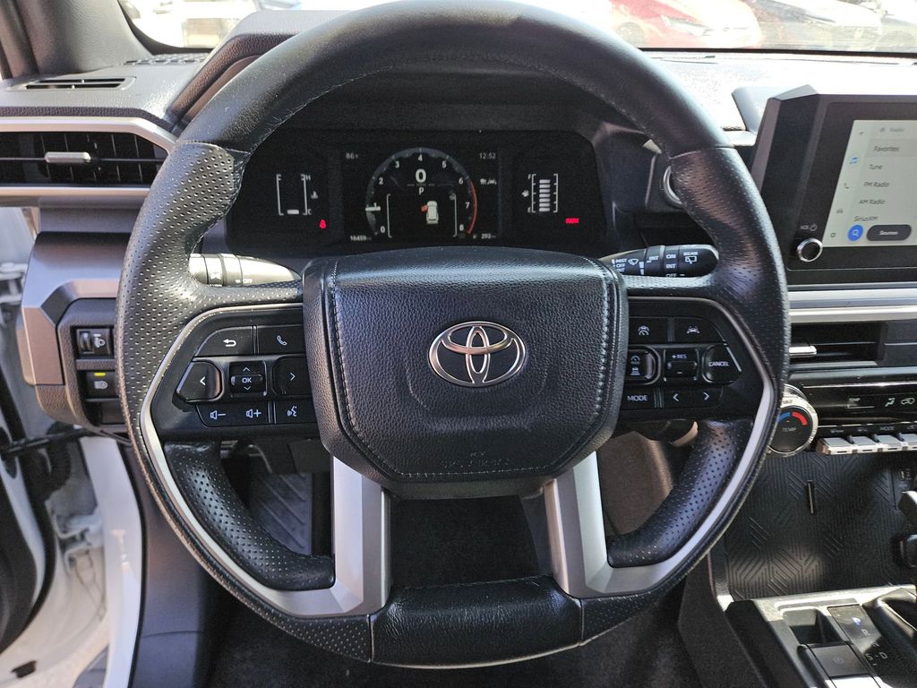 Thumbnail: 2025 Toyota 4Runner - 18