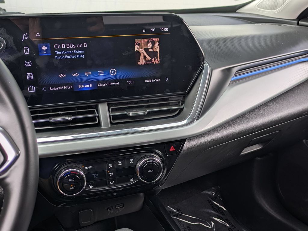 Thumbnail: 2025 Chevrolet Trax - 15