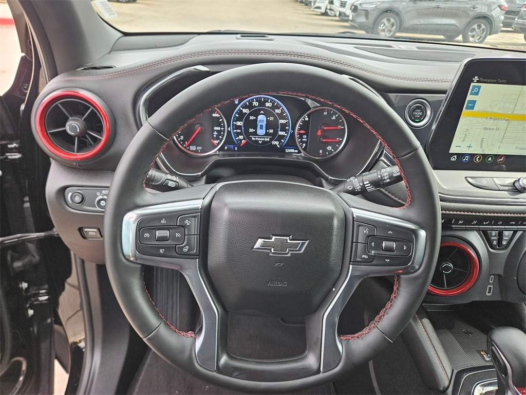 Thumbnail: 2025 Chevrolet Blazer - 17