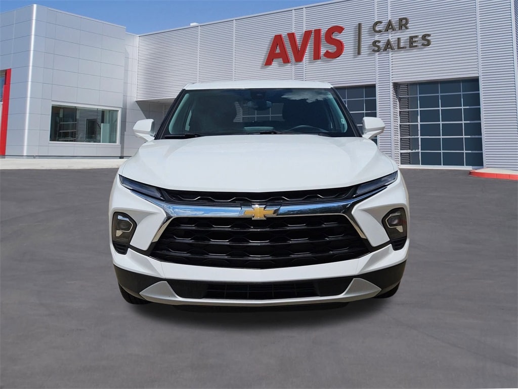 Thumbnail: 2023 Chevrolet Blazer - 2