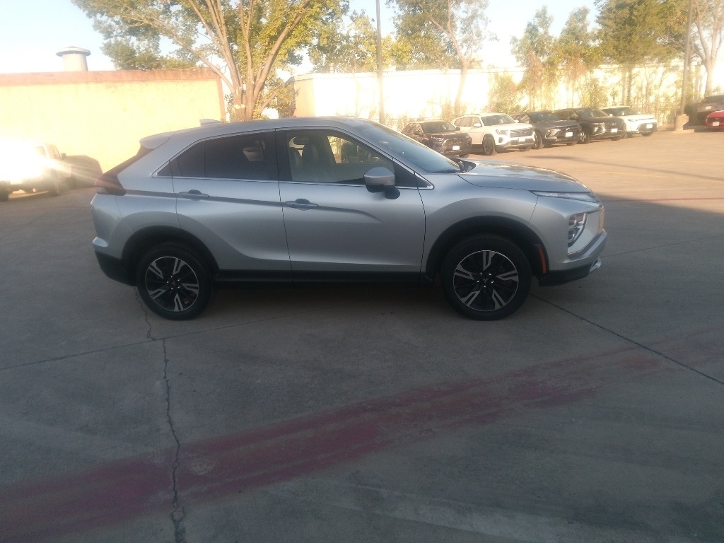 Thumbnail: 2024 Mitsubishi Eclipse Cross - 7