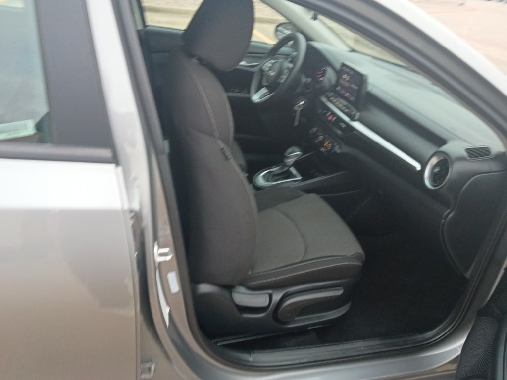 Thumbnail: 2024 Kia Forte - 8