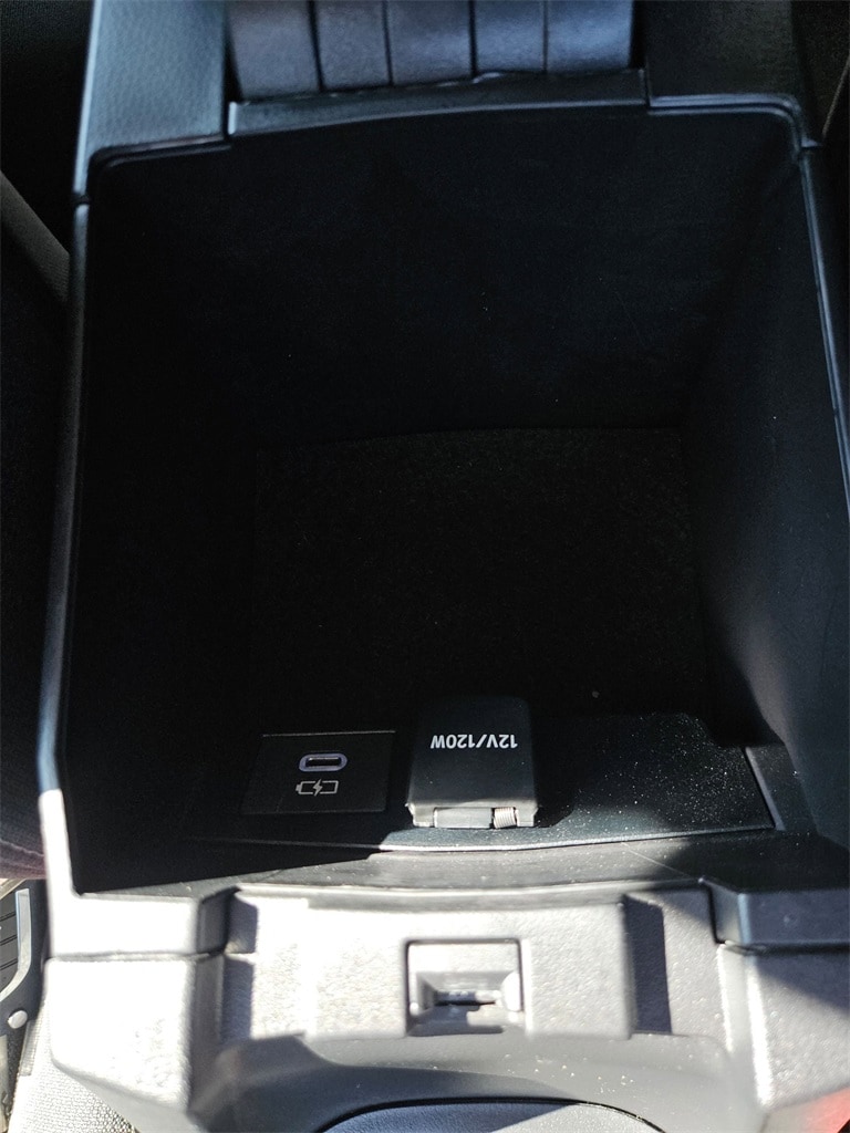 Thumbnail: 2025 Toyota Corolla - 29