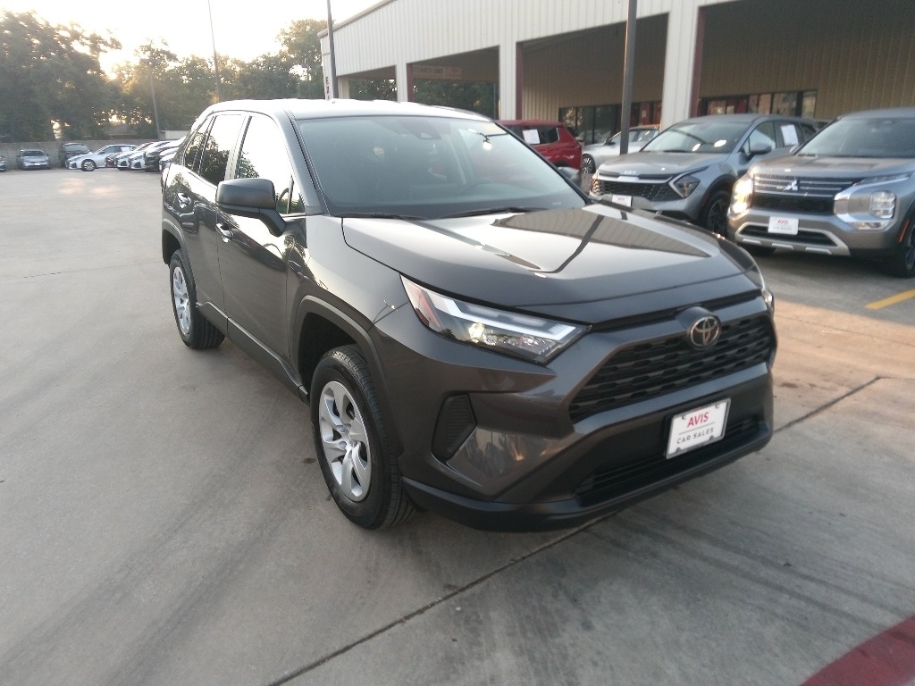 Thumbnail: 2025 Toyota RAV4 - 3