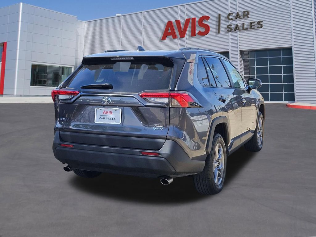 Thumbnail: 2025 Toyota RAV4 - 6