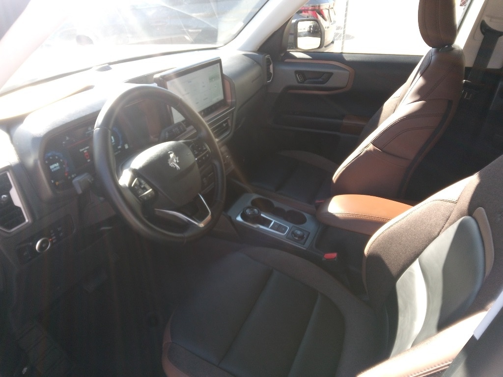 Thumbnail: 2025 Ford Bronco Sport - 9