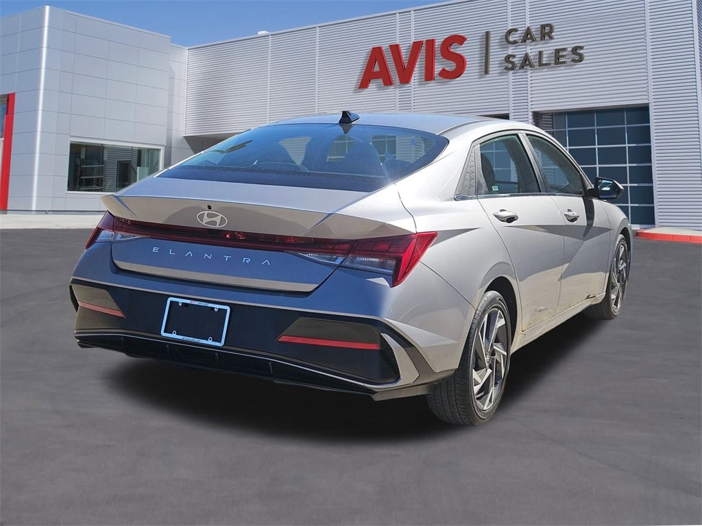 Thumbnail: 2025 Hyundai Elantra - 6