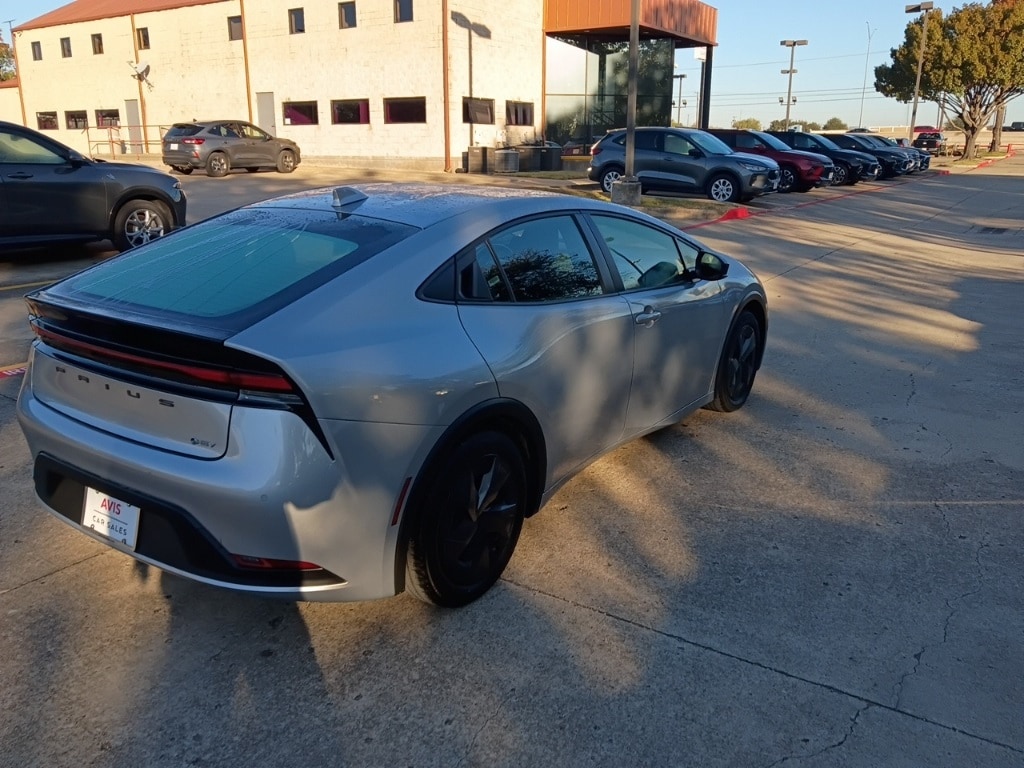 Thumbnail: 2025 Toyota Prius - 9