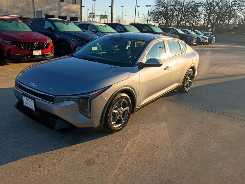 Thumbnail: 2025 Kia K4 - 1