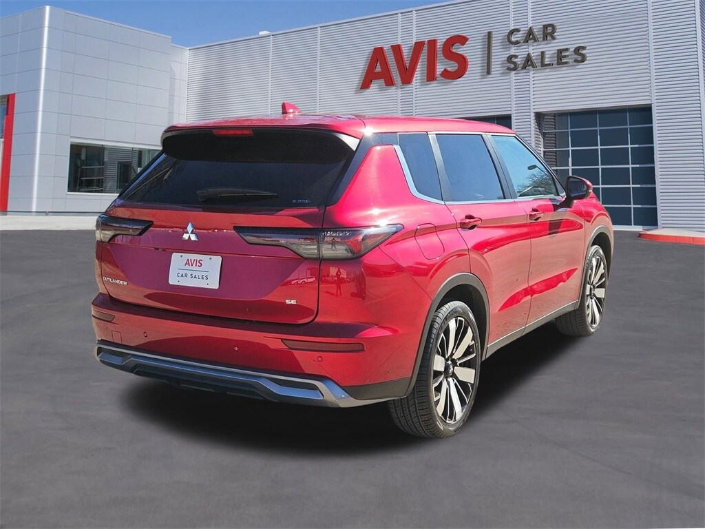 Thumbnail: 2025 Mitsubishi Outlander - 6