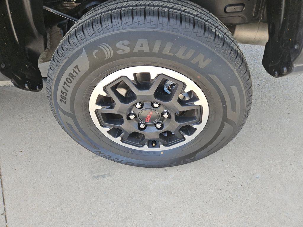 Thumbnail: 2025 Toyota Tacoma - 25