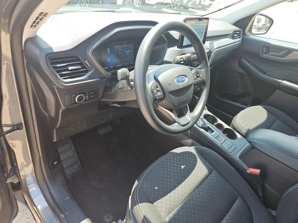 Thumbnail: 2025 Ford Escape - 15