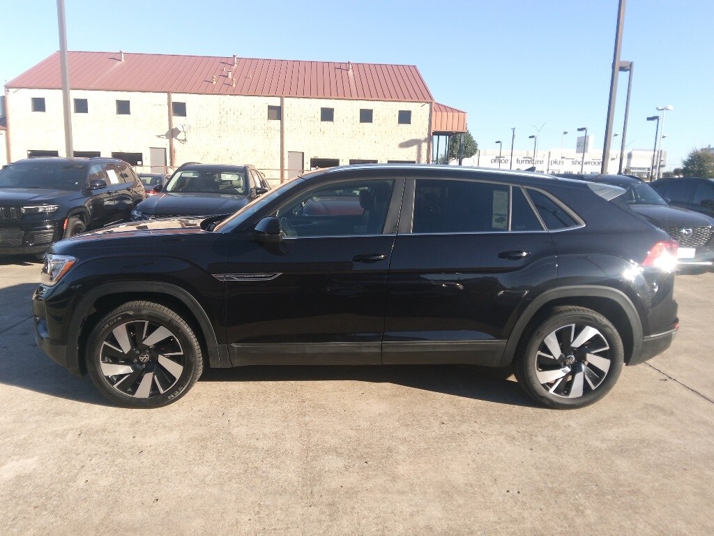 Certified 2025 Volkswagen Atlas Cross Sport 2.0T SE w/Technology SUV